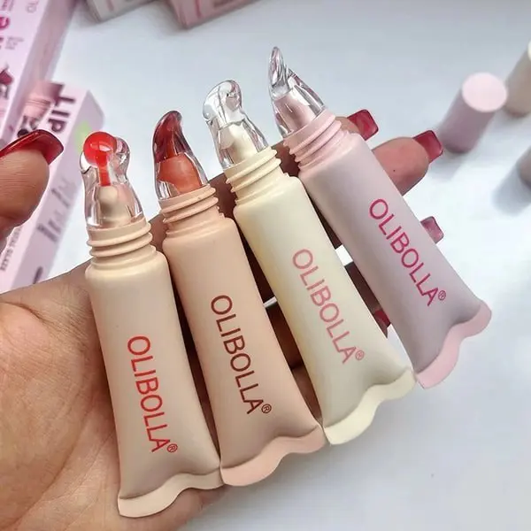 لیپ گلاس برق لب اولی بولا