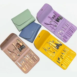 ست مانیکور و پدیکور ۱۲ تکه با کیف چرمی