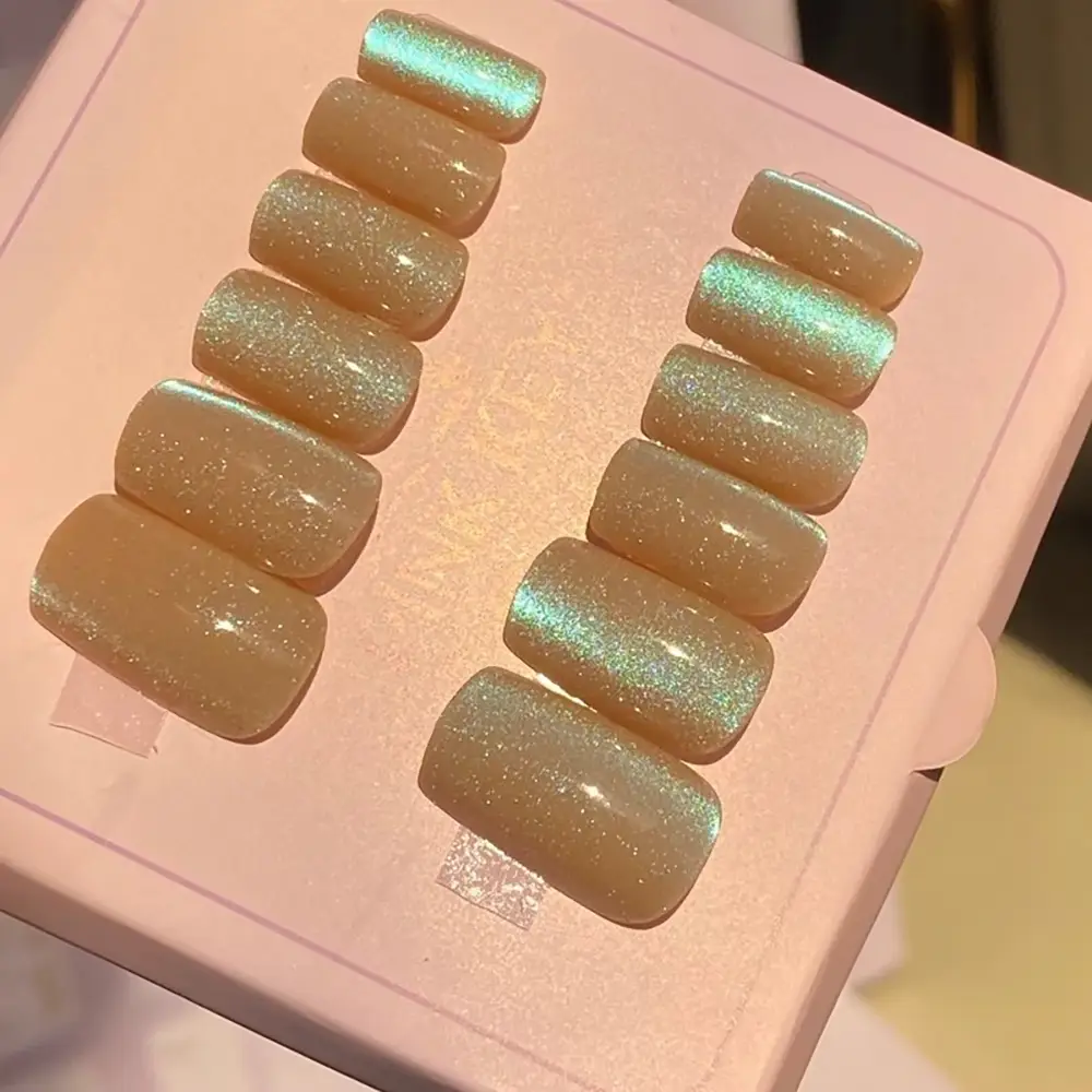 ناخن مصنوعی شاین دار جدید مدل فانتزی و براق کیفیت عالی و نصب سریع